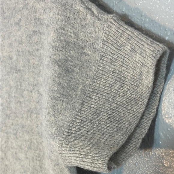 BCBGMAXAZRIA Beige/Gray Short Sleeve Sweater Dress Ruffle Hem Knit Wool/Cashmere - Picture 6 of 11